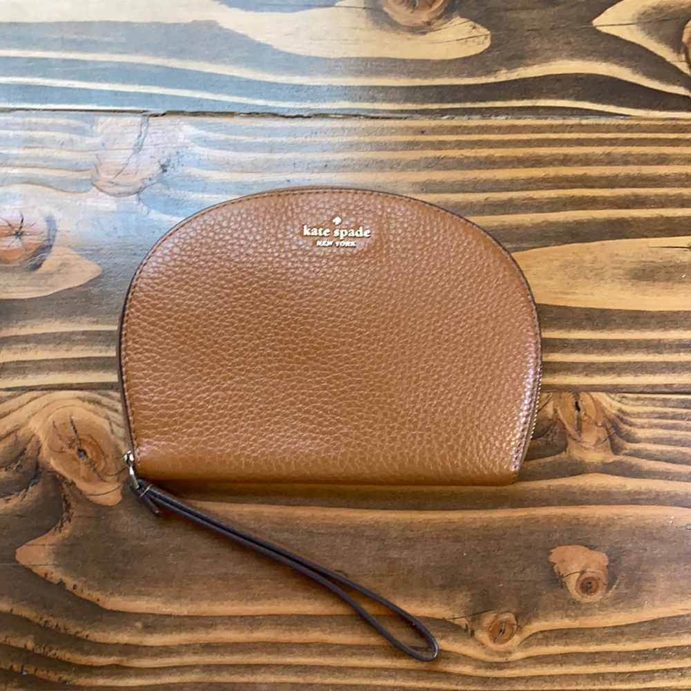 Kate Spade wristlet wallet